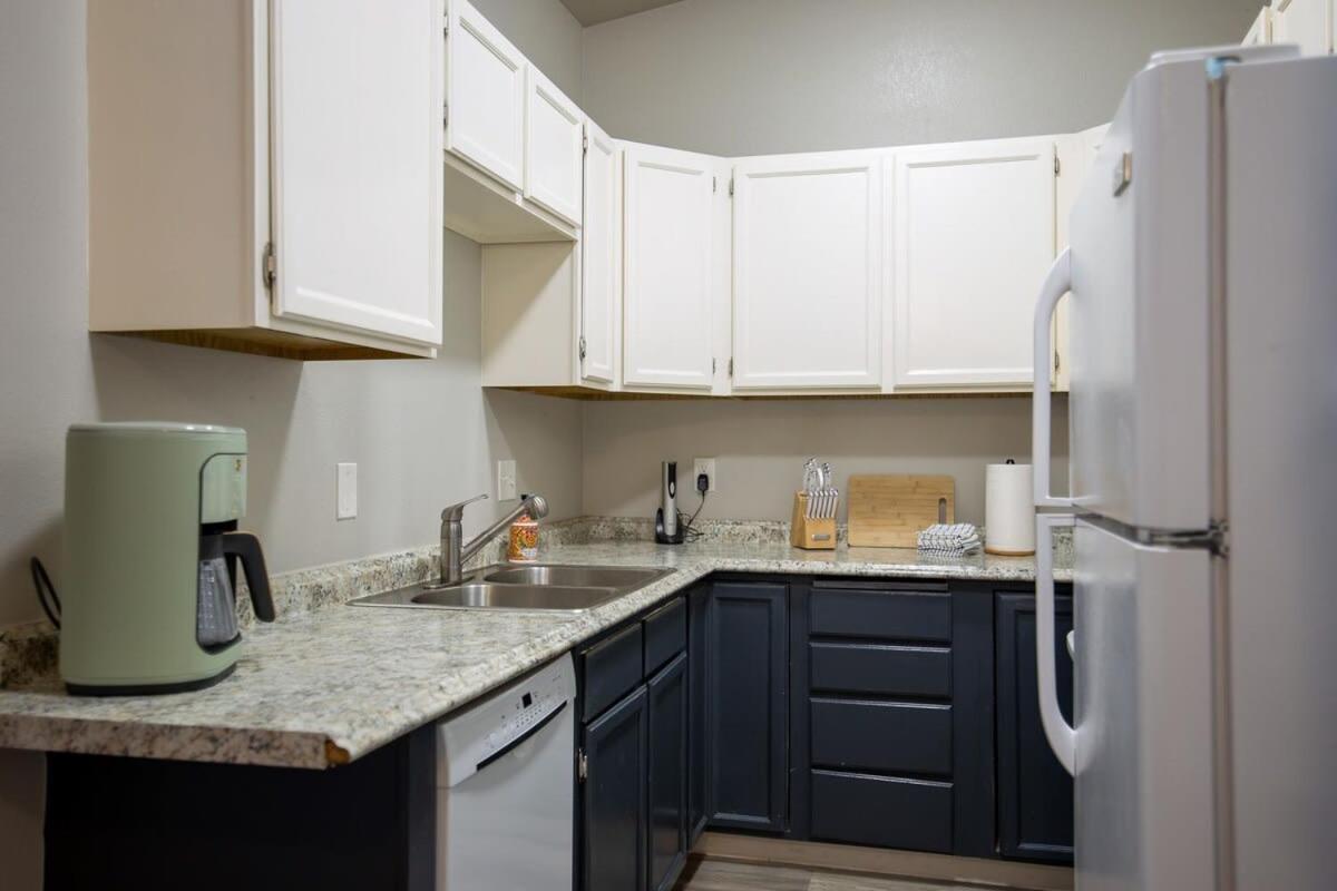 Stylish1 Bed 1 Bath Apartment แองเคอเรจ ภายนอก รูปภาพ