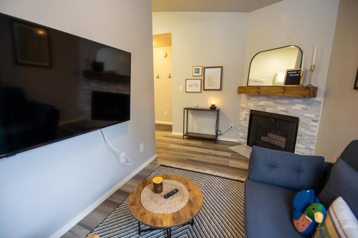 Stylish1 Bed 1 Bath Apartment แองเคอเรจ ภายนอก รูปภาพ